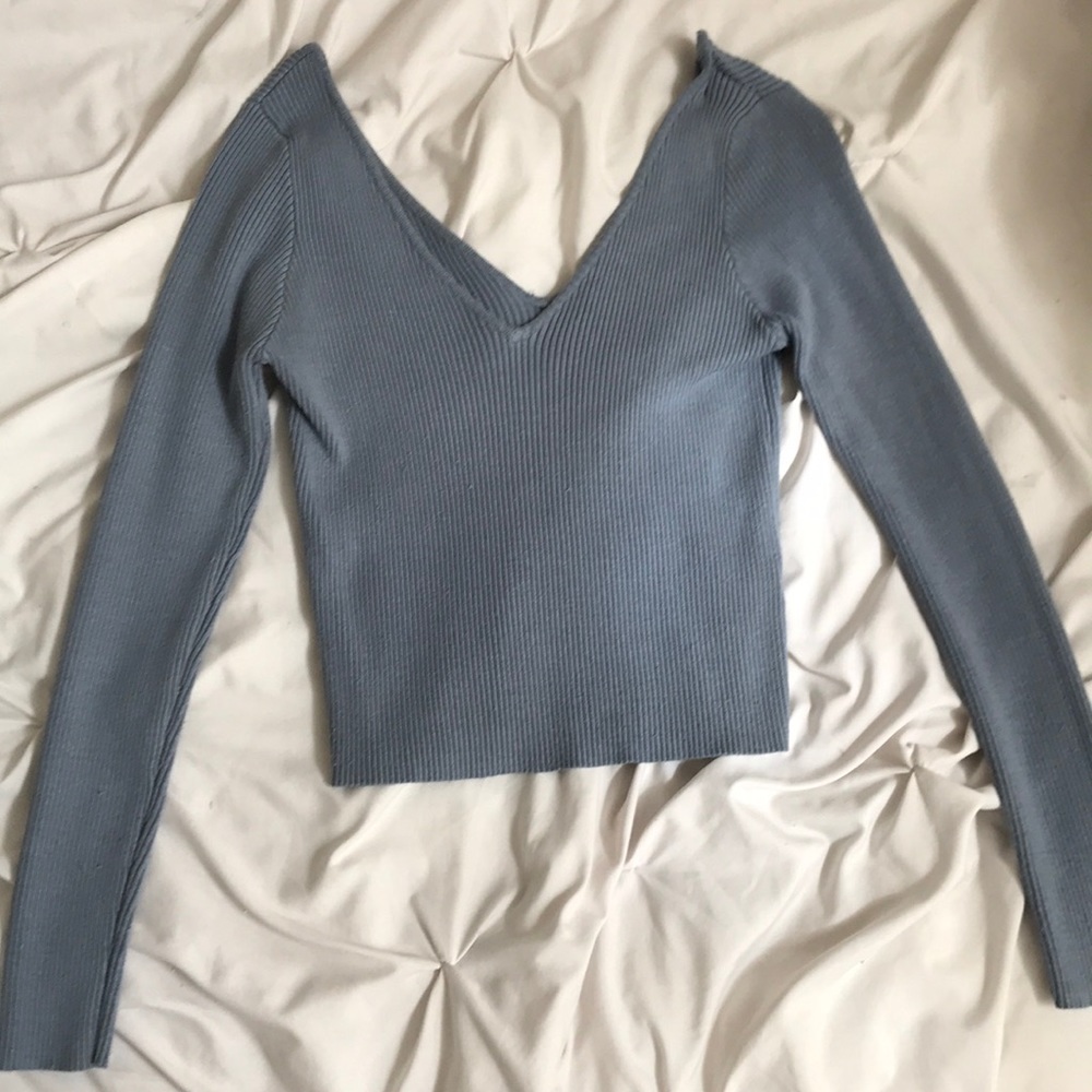 long sleeved kendall and kylie top.